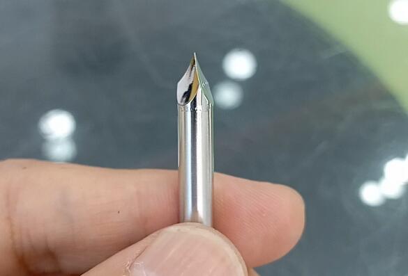醫(yī)療器械拋光和鏡面噴砂機簡直是絕配！