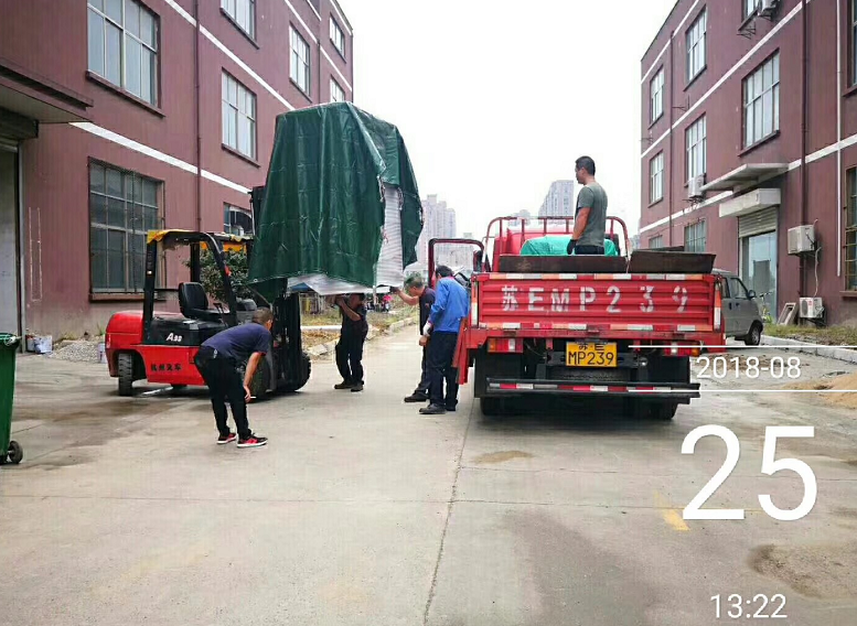 自動<a href='http://bjosjzs.com' target='_blank'><u>去毛刺機(jī)</u></a>