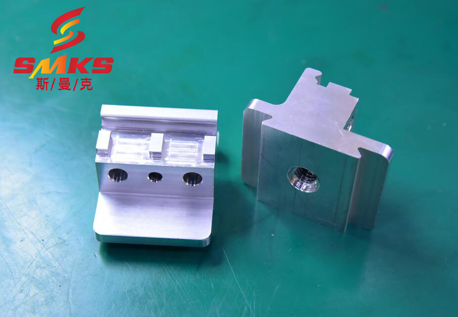 鋁合金<a href='http://bjosjzs.com' target='_blank'><u>交叉孔去毛刺</u></a>最新工藝